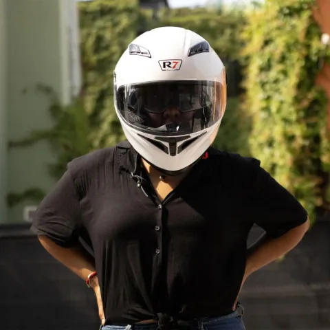 CASCO CERRADO R7 RACING PAINLESS SOLID BLANCO L DOBLE MICA DOT